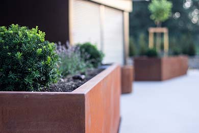ums metall Corten Hochbeete & Kunstwerke